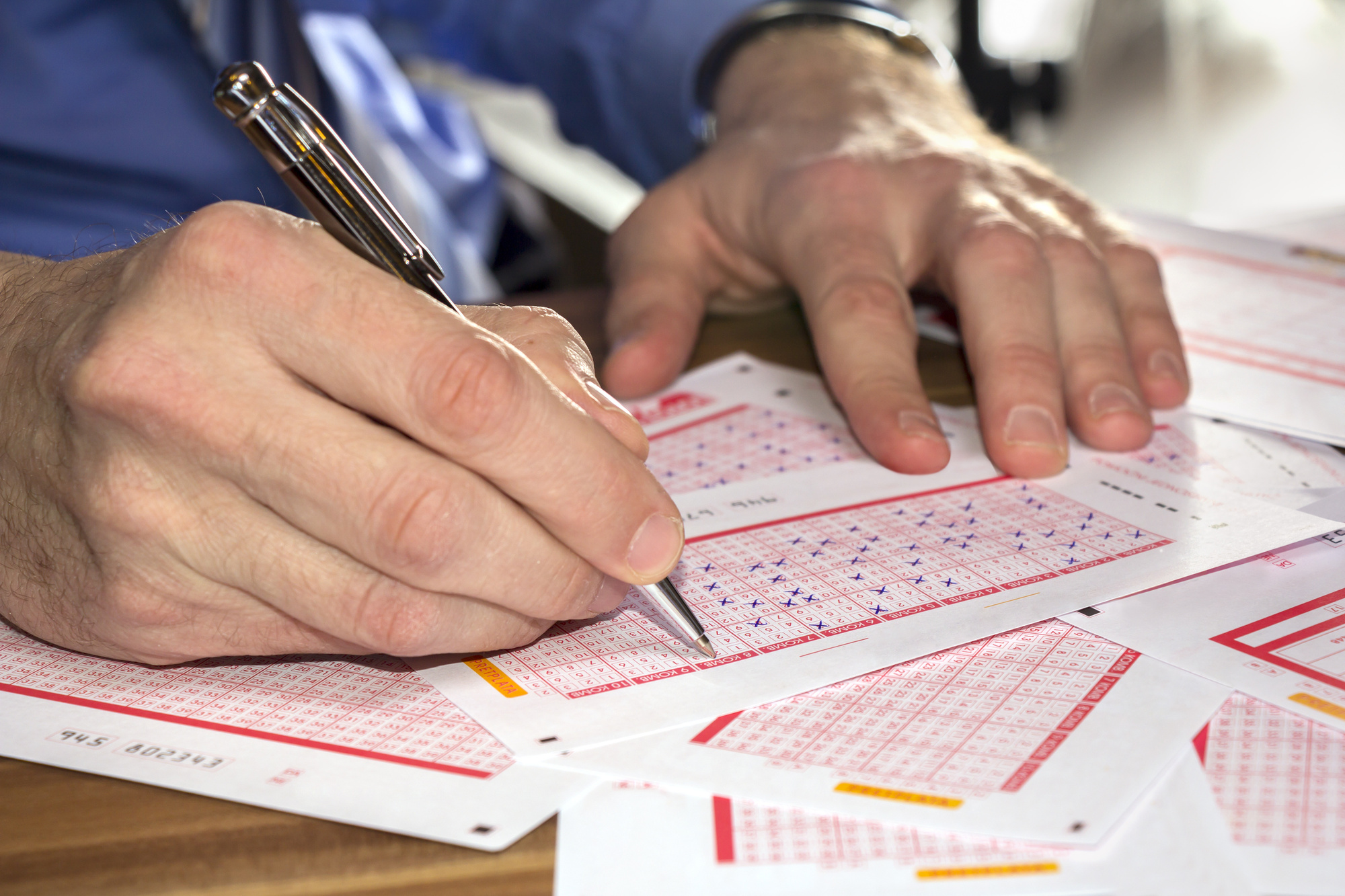 choosing-lottery-numbers-how-to-do-it-the-right-way