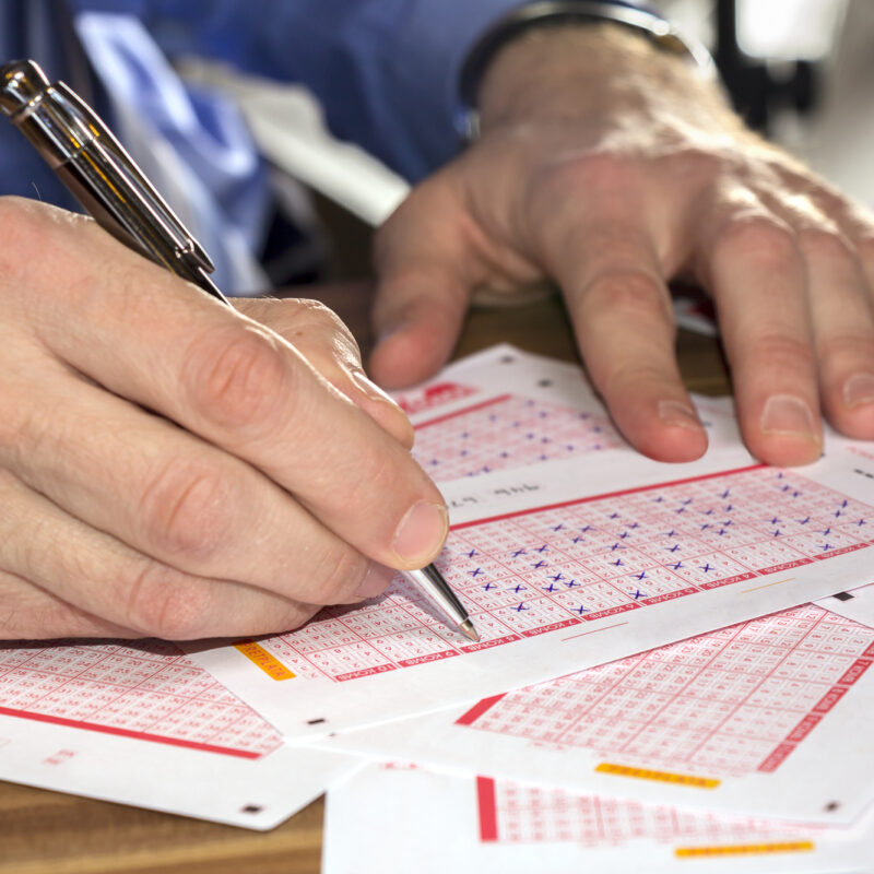 Choosing Lottery Numbers: How to Do It the Right Way